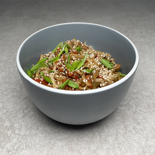 Удон со свининой и овощами