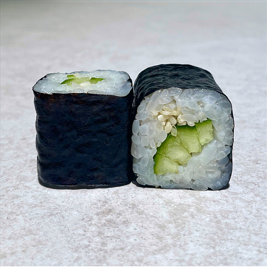 Ролл с огурцом